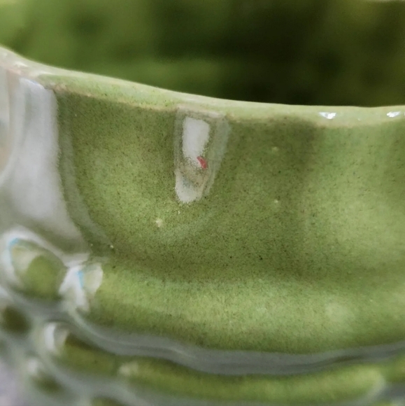 Vintage American Chartreuse  Hobnail Planter 4.5" x 4 3/4" - Picture 5 of 7